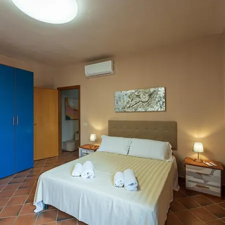 Palazzo Ciravegna 阿尔巴