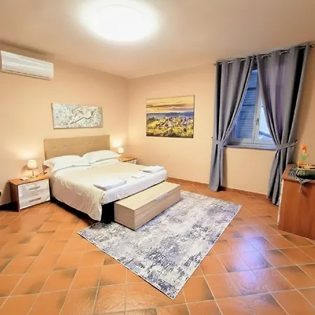 Palazzo Ciravegna, Duomo View Alba (Piedmont)