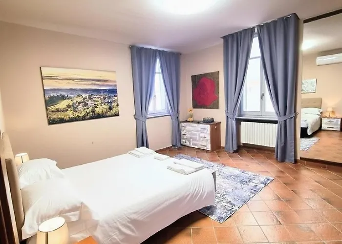 Palazzo Ciravegna 아파트 알바